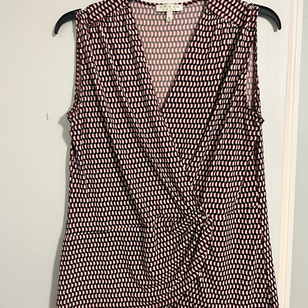 Chaus Women's Sleeveless Top - Burgundy, Black and White Pattern